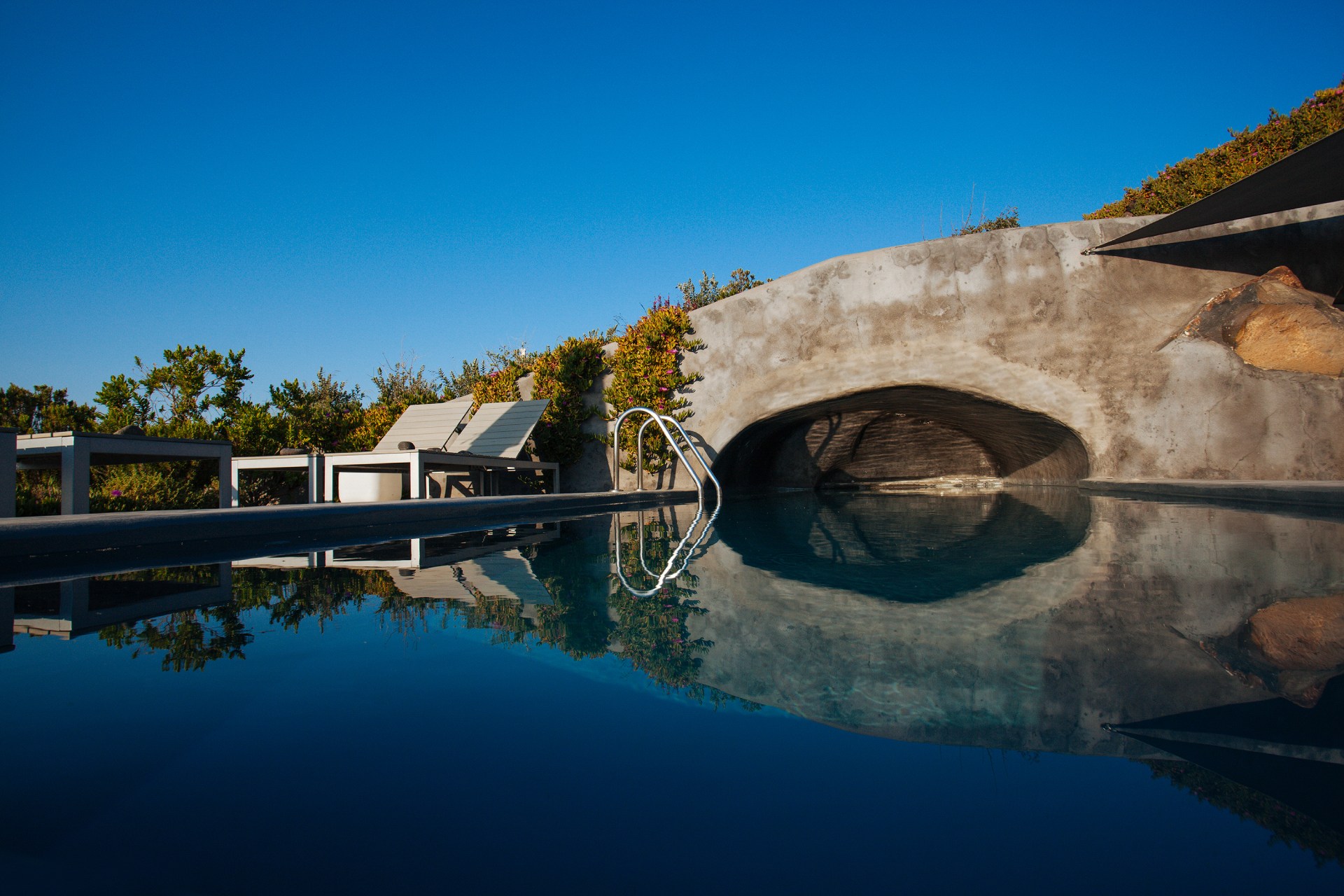 Cavehouse 7 swimming pool architecture